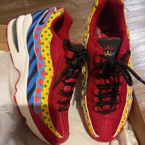 Grade school boys Nike air max